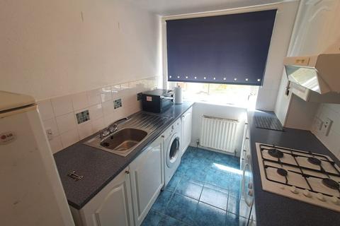 2 bedroom flat to rent, Abercromby Place, East Kilbride, Glasgow, G74