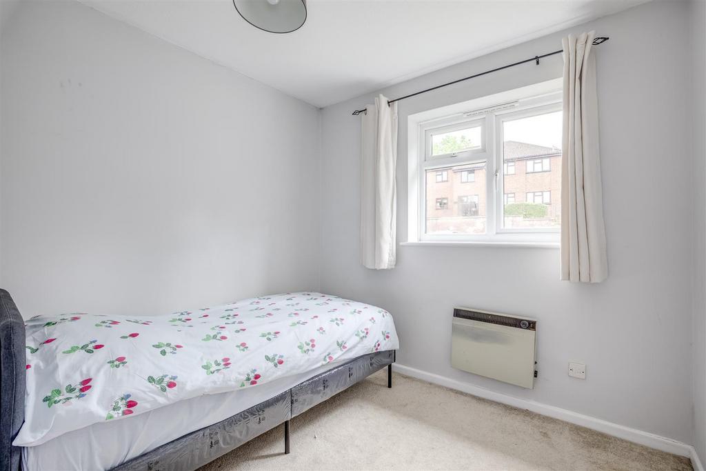 3 Kaybridge Close, HP13 7 HF-1.jpg