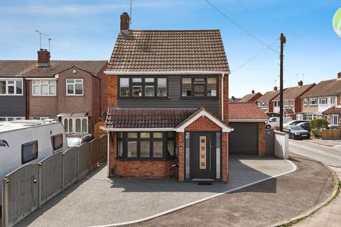 18 Tudor Avenue, Stanford-le-hope, SS17 8BX