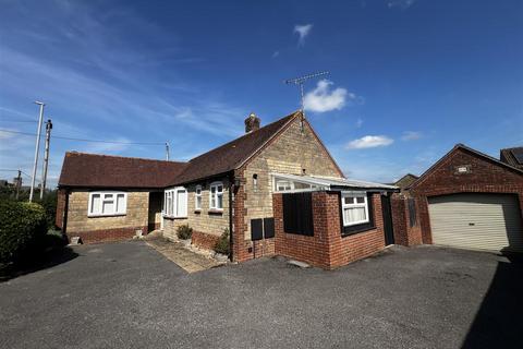2 bedroom detached bungalow for sale, Thornhill Road, Stalbridge, Sturminster Newton