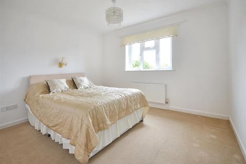 2 bedroom detached bungalow for sale, Thornhill Road, Stalbridge, Sturminster Newton