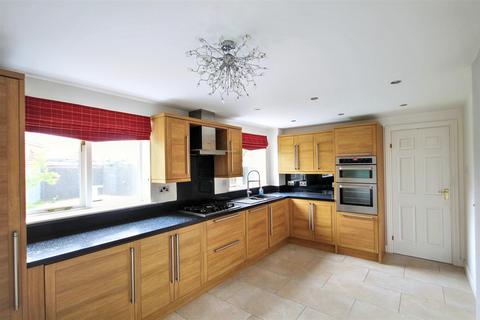 4 bedroom detached house for sale, Eagle Gardens, Bedford