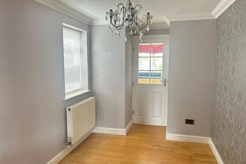 4 bedroom detached house for sale, Eagle Gardens, Bedford