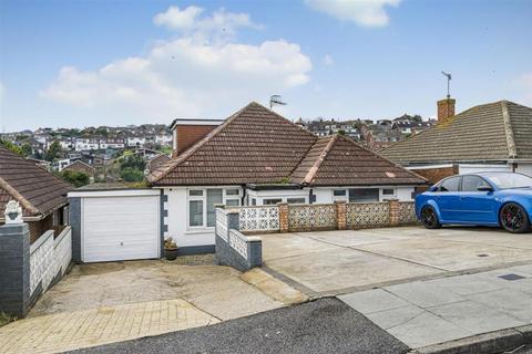 3 bedroom chalet for sale, Falmer Avenue, Saltdean, BN2 8FG