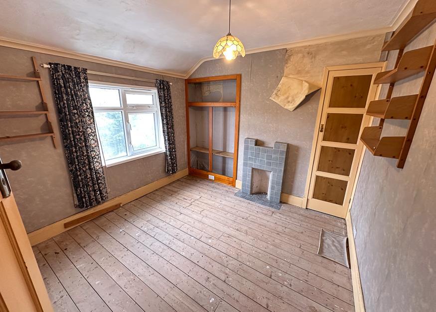 Rear double bedroom 1