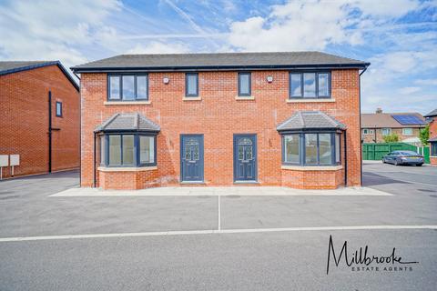 3 bedroom semi-detached house for sale, Knowles Nook, Ashton-In-Makerfield, WN4