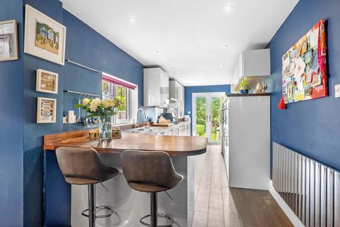 4 bedroom terraced house for sale, 43 The Hill Avenue, Battenhall, Worcester. WR5 2AW