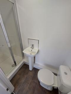 1 bedroom semi-detached house to rent, Fairholm Road, Newcastle upon Tyne