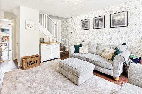 33 Pemberley Chase, West Ewell, Epsom, KT19 9LE