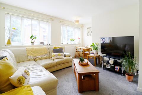 2 bedroom flat for sale, Ravensbourne Road, Bromley