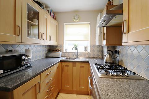 2 bedroom flat for sale, Ravensbourne Road, Bromley