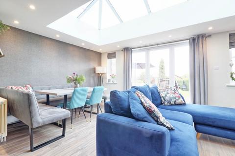 4 bedroom detached house for sale, Castle Road, Rayleigh