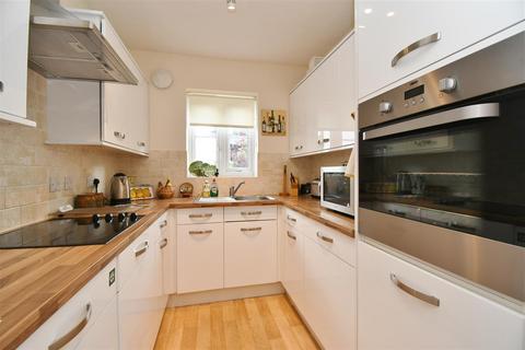 1 bedroom retirement property for sale, Arlington Avenue, Leamington Spa