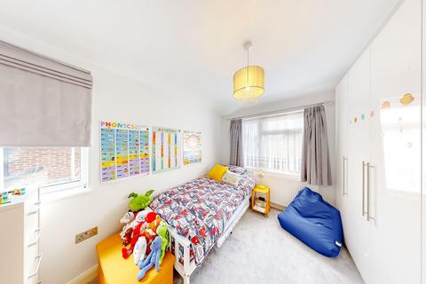 414 Field End Road, Ruislip, HA4 9PE