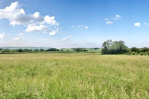 10 Gullivers Lane, Steeple Ashton, Trowbridge, BA14 6EQ