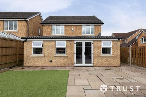 4 bedroom detached house for sale, Brow Wood Road, Birstall, WF17