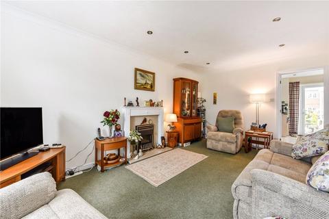 3 bedroom detached house for sale, Peacock Close, Chichester, PO19