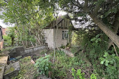 9 Essendine Crescent, Sheffield, S8 8PB