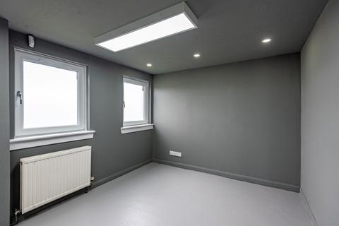 Industrial unit to rent, 66-76 Dickson St Dunfermline KY12 7SN