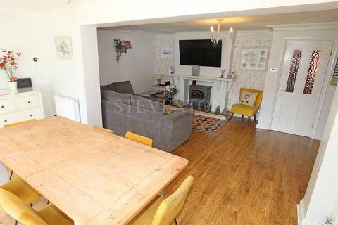 undefined, Windsor Gardens, Castlecroft, Wolverhampton, WV3