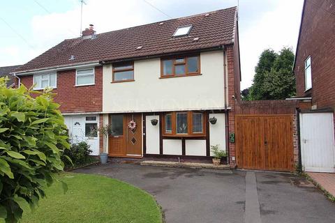 Windsor Gardens, Castlecroft, Wolverhampton, WV3
