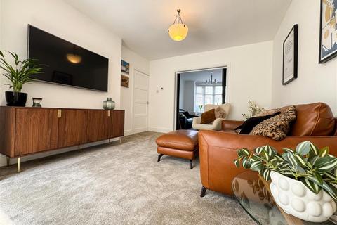 3 bedroom detached house for sale, Cockshutt Avenue, Greenhill, S8