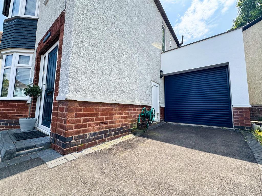 Integral garage