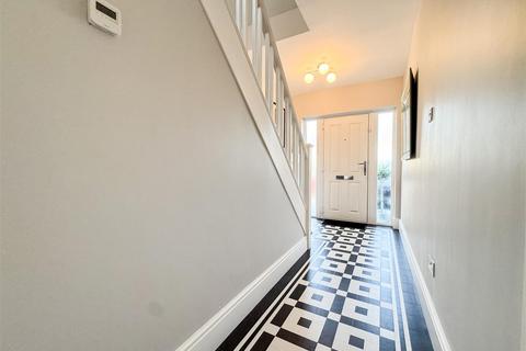 3 bedroom detached house for sale, Cockshutt Avenue, Greenhill, S8