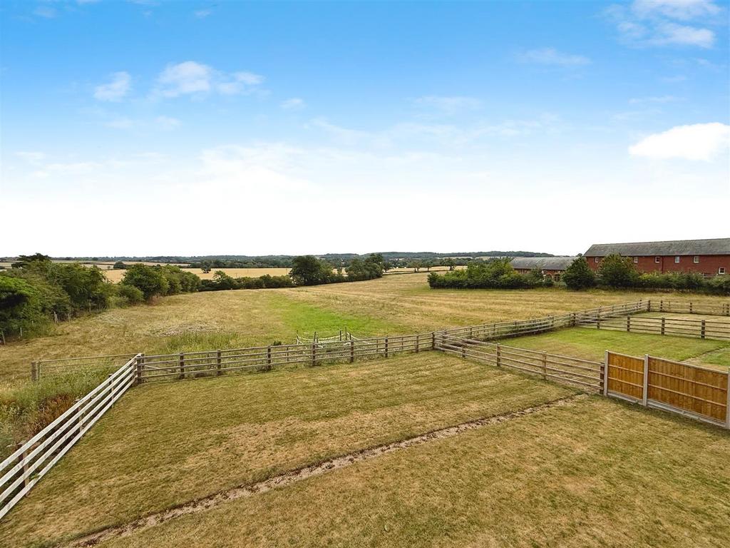 Garden & Views to Rear