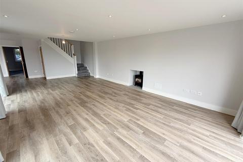 undefined, Stratford Road, Wootton Wawen