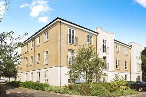 2 bedroom apartment to rent, Tudor Way, Woking GU21