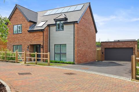 5 bedroom detached house for sale, Pear Tree Close, Cheltenham, Gloucestershire, GL53