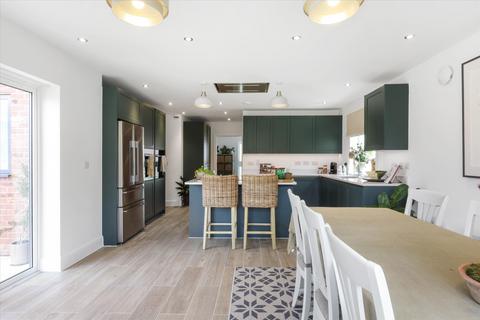 5 bedroom detached house for sale, Pear Tree Close, Cheltenham, Gloucestershire, GL53