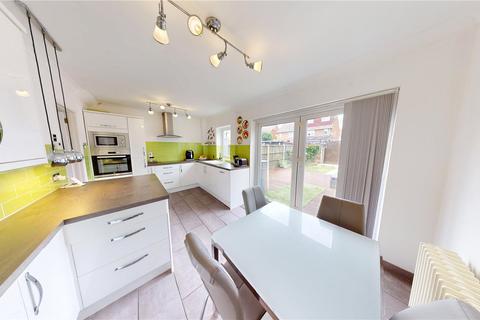 9 Regan Close, Stanford-le-hope, SS17 8BU