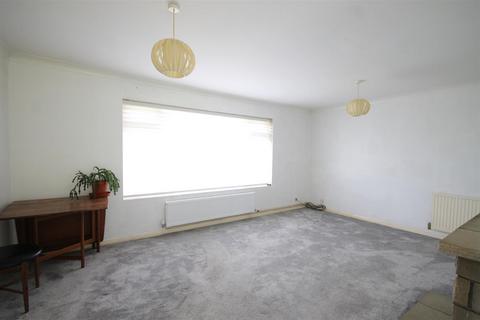 2 bedroom detached bungalow for sale, LANG CLOSE, FETCHAM, KT22