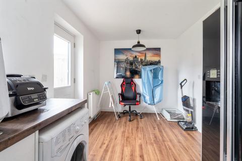 107 Abbey Meadows, Leicester, LE4 5FH