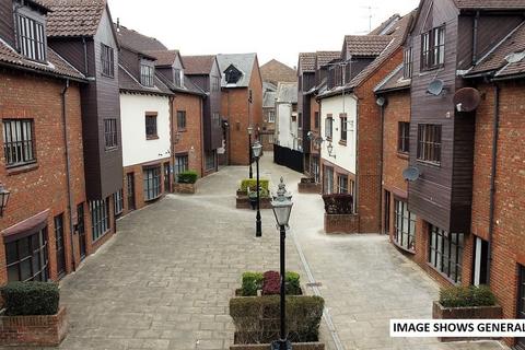 1 bedroom flat to rent, Church Mews, Wisbech