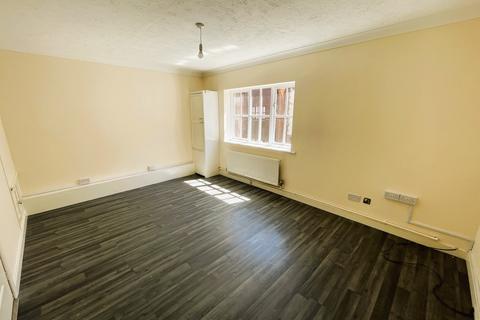 1 bedroom flat to rent, Church Mews, Wisbech