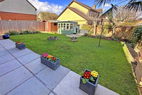 2 Penny Close, Exminster, Exeter, EX6 8SU