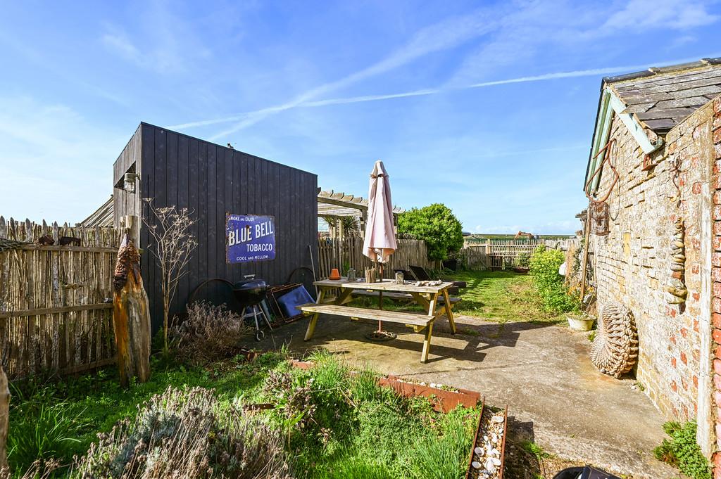 7 coastguard cottages tn31 (9)
