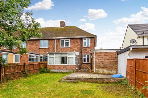 3 bedroom end of terrace house for sale, Balmoral Avenue, Rushden NN10