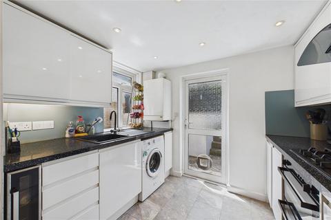 10 Lamb Park, Ilfracombe, EX34 8DH
