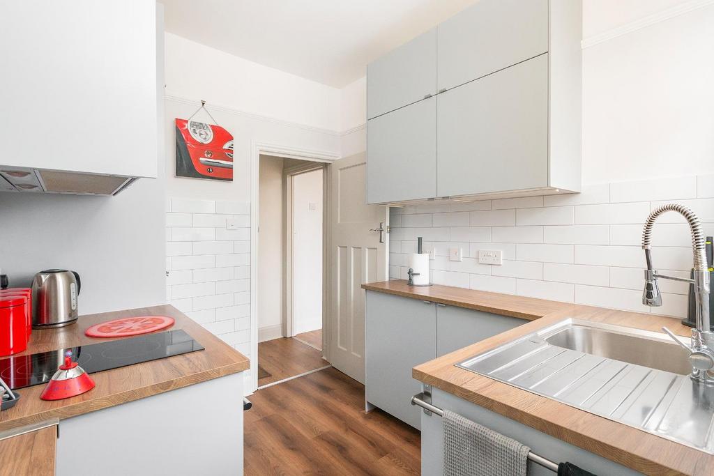 0 J7 ABN - Kitchen C.jpg