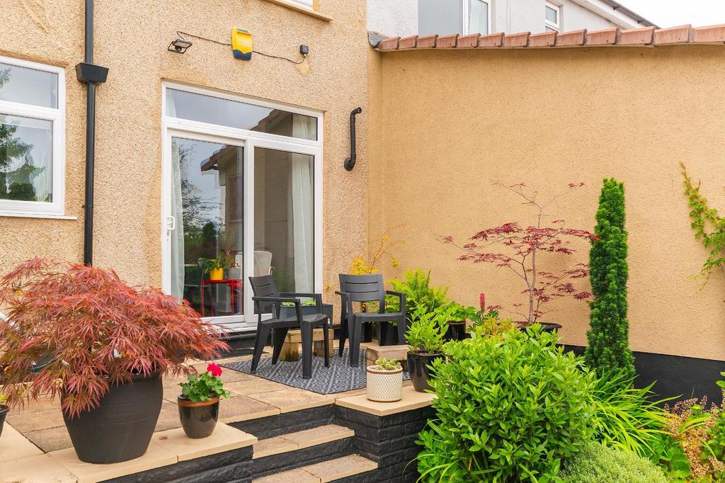 0 J7 ABN - External F.jpg