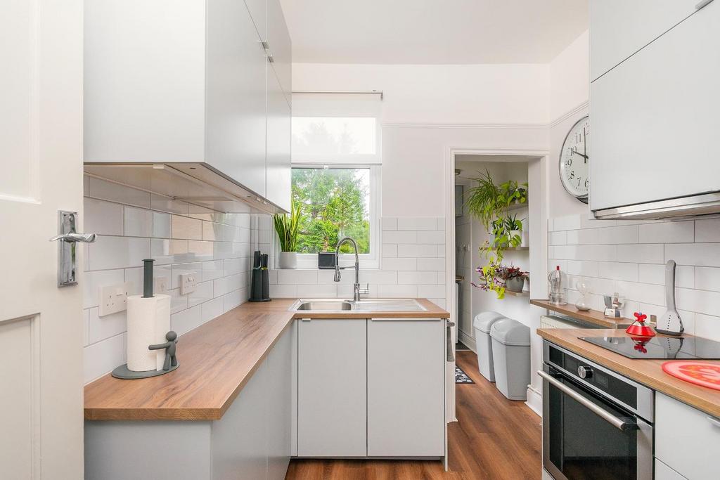 0 J7 ABN - Kitchen B.jpg