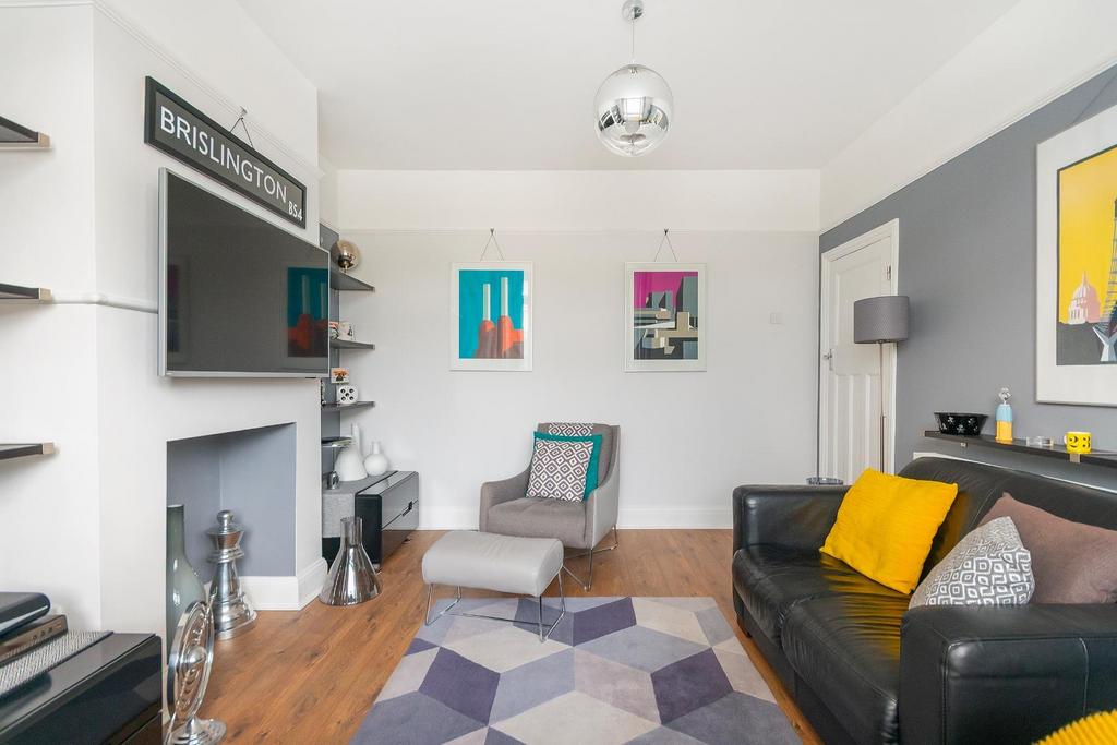 0 J7 ABN - Living Room B.jpg