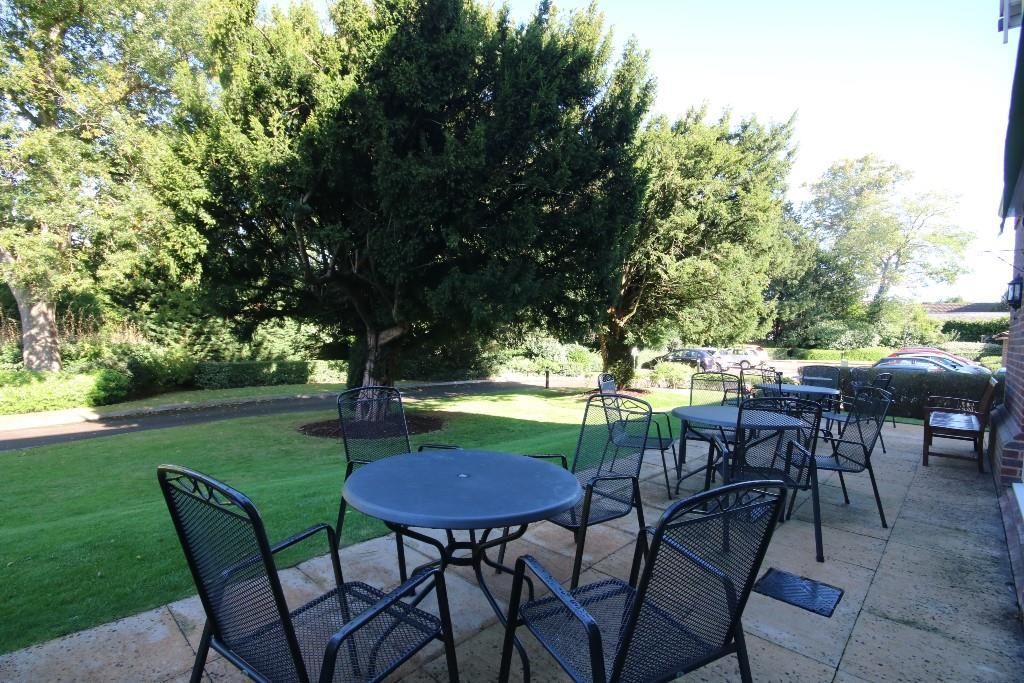 RESI-TERRACE.jpg