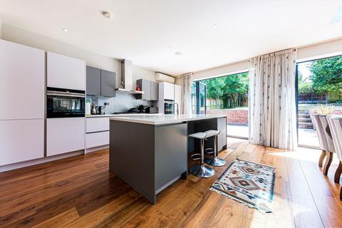 undefined, Chartfield Avenue, London SW15