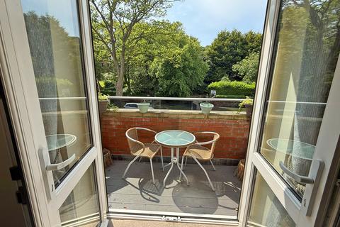 2 bedroom apartment for sale, Filey Road, Scarborough YO11