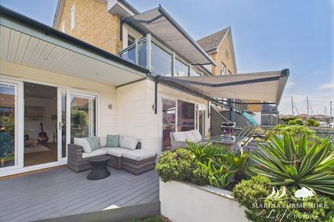 4 bedroom townhouse for sale, Bryher Island, Portsmouth PO6